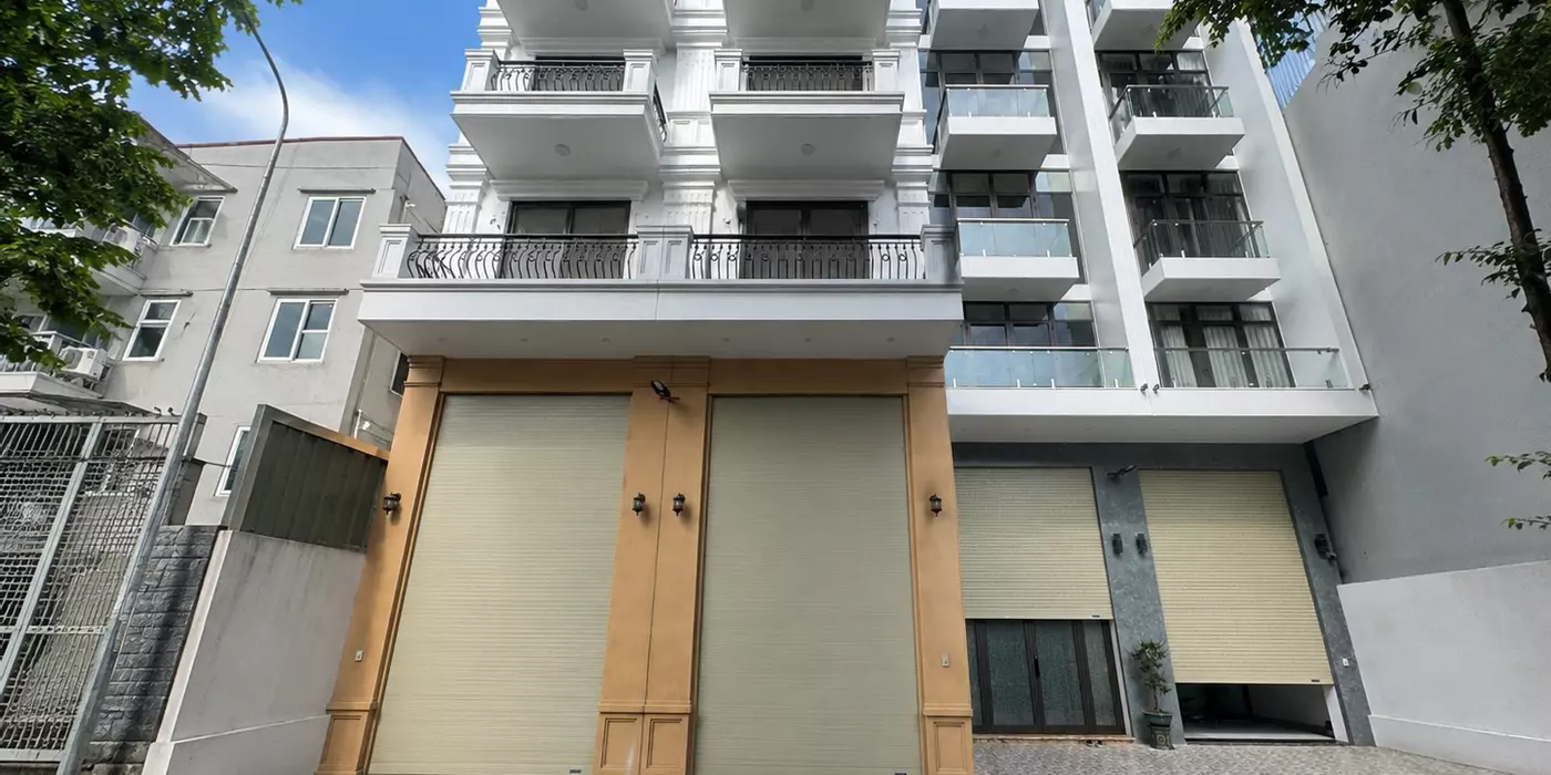 PHỐ HOA LÂM 65M2 NHÀ MỚI XÂY 6 TẦNG THANG MÁY Ô TÔ ĐÕ CỬA