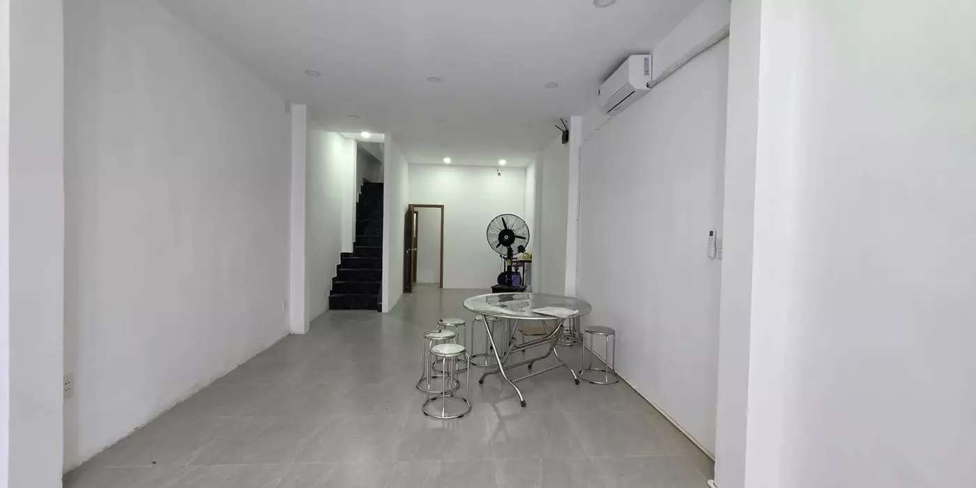 Bán Nhà Mặt Tiền Hoàng Diệu Trung Tâm Đà Nẵng, 54m2, Giá 12,5 Tỷ
