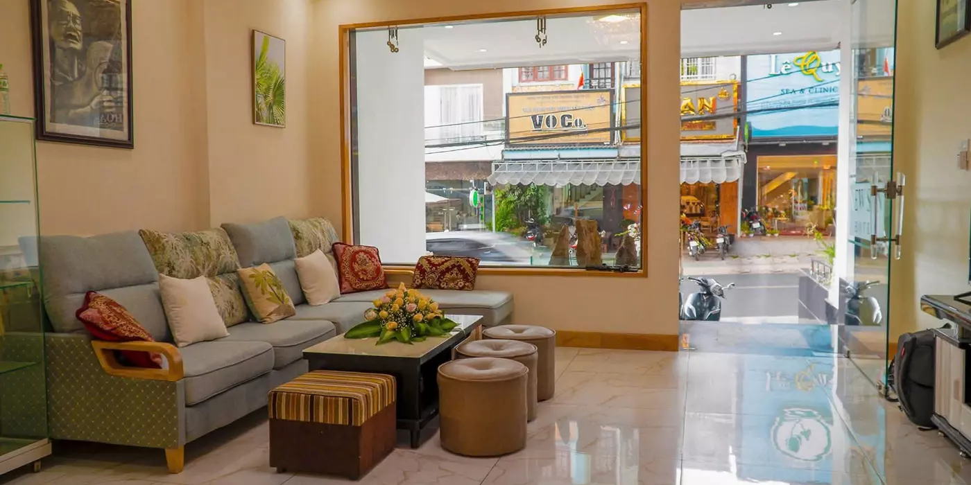 Cho thuê khách sạn mặt tiền Hai Bà Trưng P6 Đà Lạt 55 triệu 18 phòng