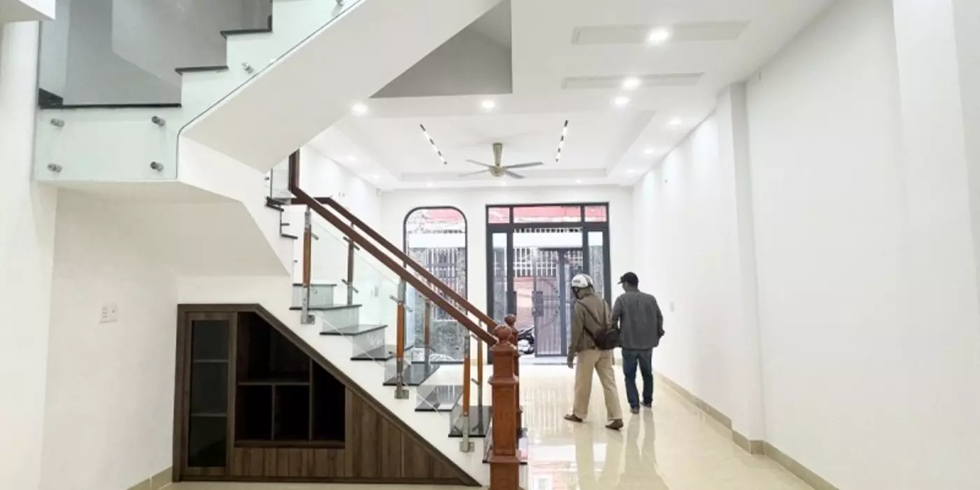 Bán nhà 4 tầng đường 359,  Phước Long B, Q9, Thủ Đức, TP HCM. DT 84m2, SH. Giá  9.7 tỷ