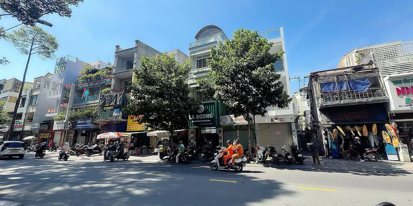 BÁN CĂN NHÀ 3 MẶT TIỀN ĐƯỜNG TRẦN QUANG KHẢI - QUẬN 1 - VỊ TRÍ VÀNG HIẾM CÓ - DT 4M*19M - Liên hệ