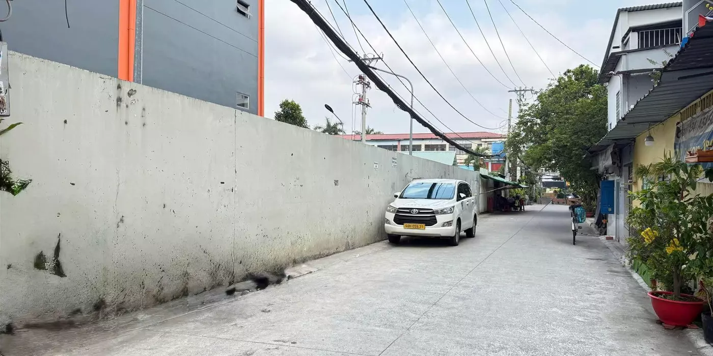 CHỦ NGỘP BÁN GẤP NHÀ HẺM XE HƠI TRUNG MỸ TÂY Q12 – 52M² – NHỈNH 3 TỶ