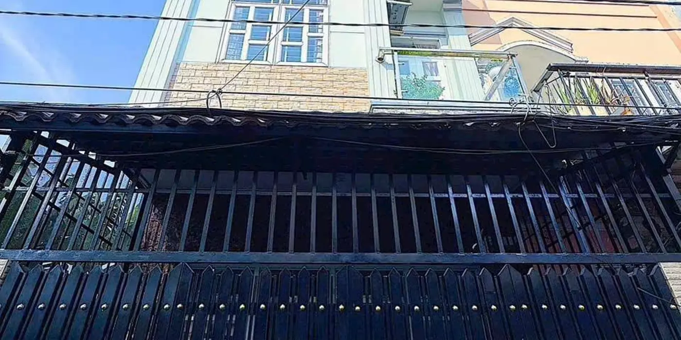 Nhà 4 phòng hẻm 1806 Huỳnh Tấn Phát, dọn vào ở ngay, 5.3 tỷ