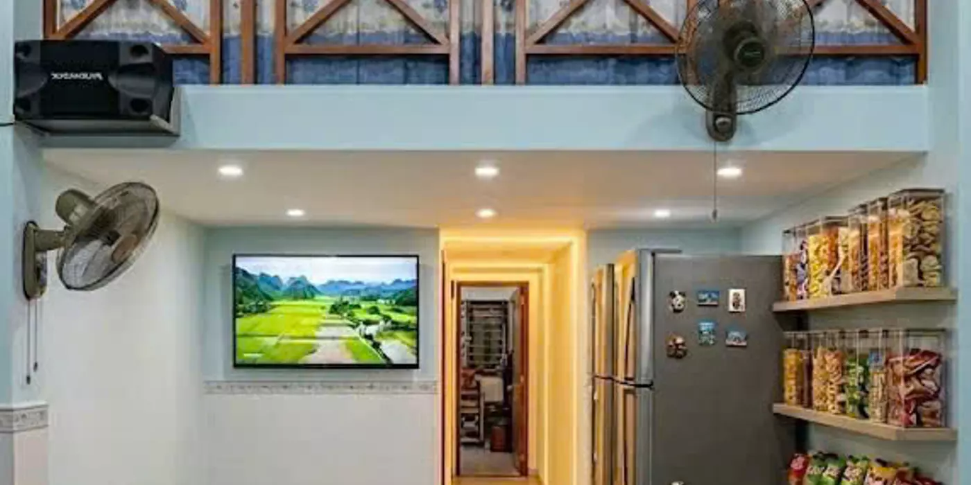 Bán nhà Trường Sa, QUẬN 3, 4 x 10m (41 m2), 3 Tầng, 8 tỷ