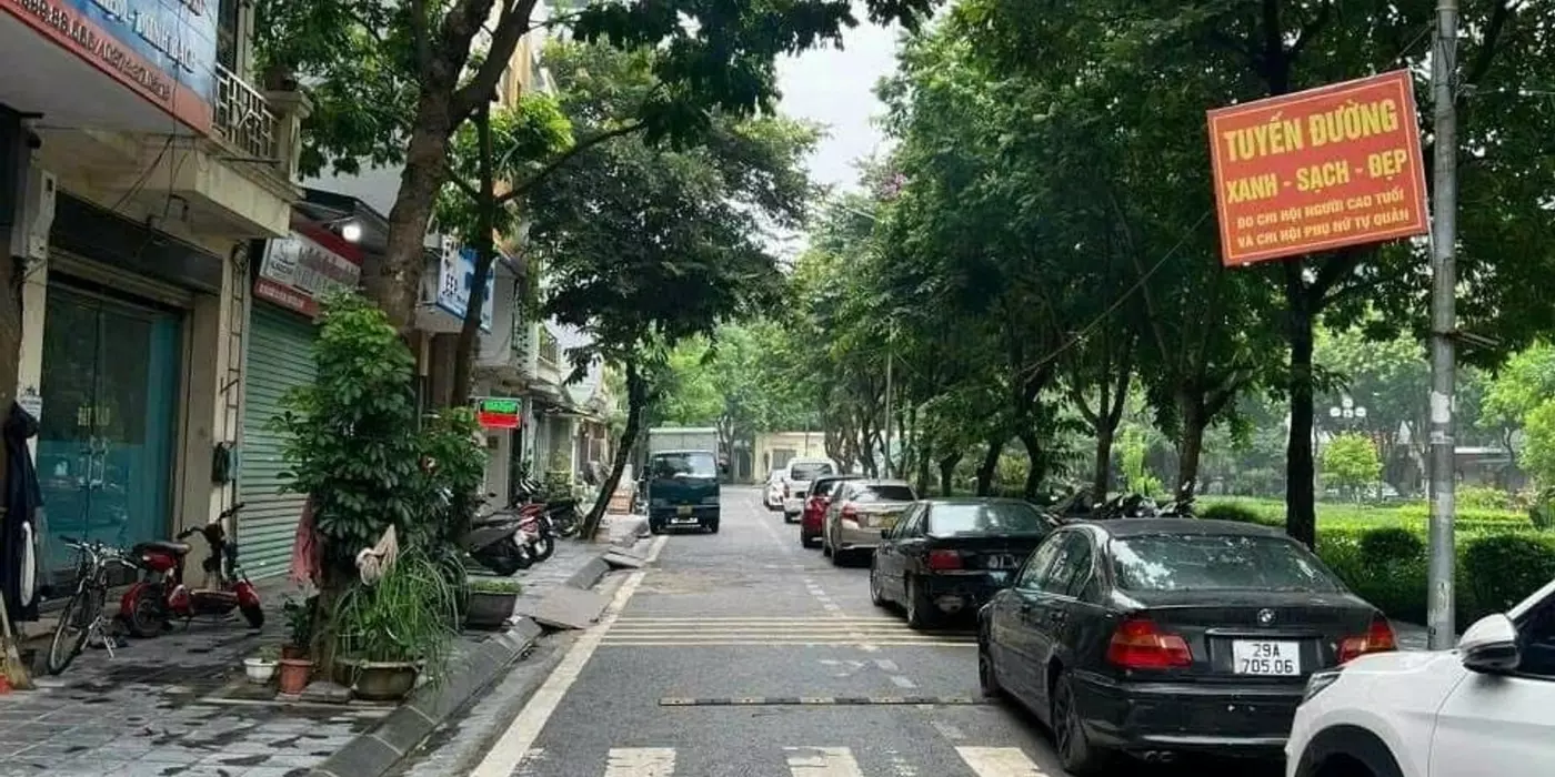 BÁN ĐẤT CỔ LINH 110M2- MTB 5.8M- Ô TÔ TRÁNH ĐỖ- MẶT CÔNG VIÊN- 40 TỶ