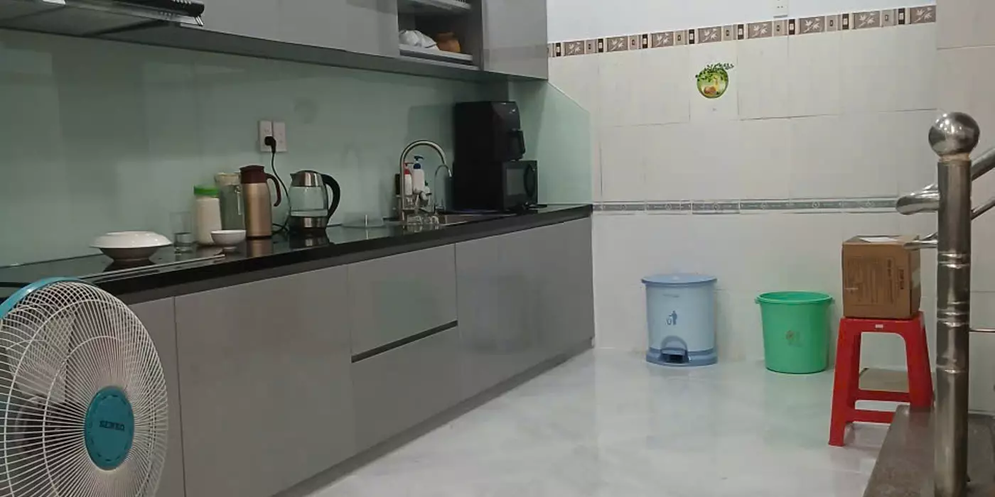 Nhà mặt tiền đường 179 Phường Tân phú DT 56m, 3 tầng vị trí đẹp