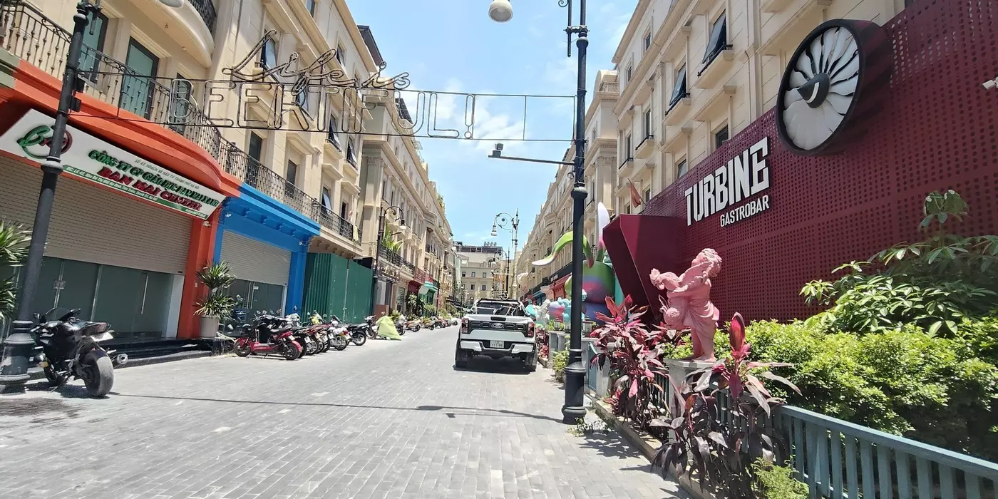 💥 BÁN BIỆT THỰ LIỀN KỀ RUE DE CHARME - NGUYỄN XIỂN- 95M2 - MT 6M - KINH DOANH ĐỈNH 💥