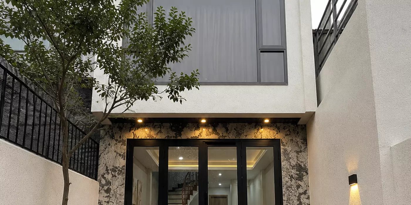 PHỐ LỆ MẬT 12,2 TỶ 70M2 NHÀ 4 TẦNG MỚI