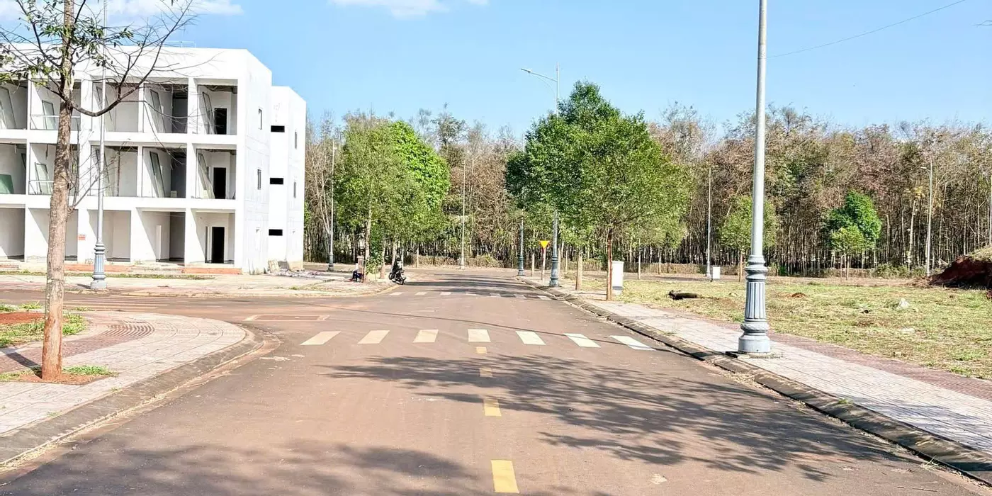 Đất nền tại khu đô thị Ân Phú, đối diện công viên khu nhà ở xã hội cư dân đông đúc