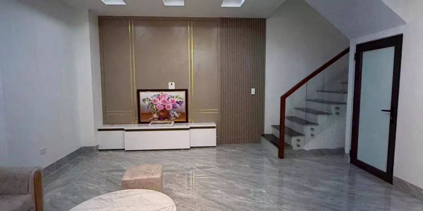 Bán nhà Nguyễn Văn Cừ 30m 6 tầng MT4m hàng xóm GO Long Biên nhỉnh 9 tỷ