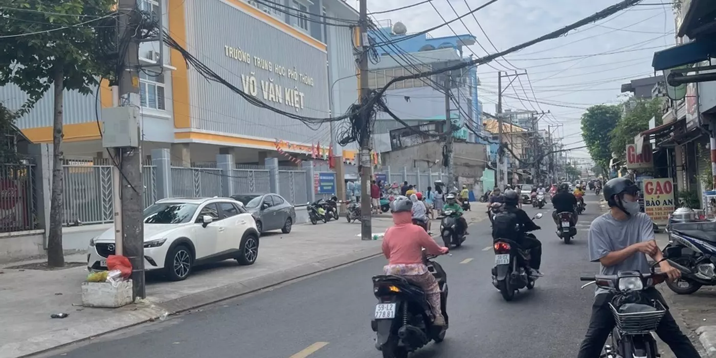 Mặt tiền 5 tầng Nguyễn Chế Nghĩa 150m2 dòng tiền 20tr/tháng chỉ 8 tỷ nhỉnh - 0931172218