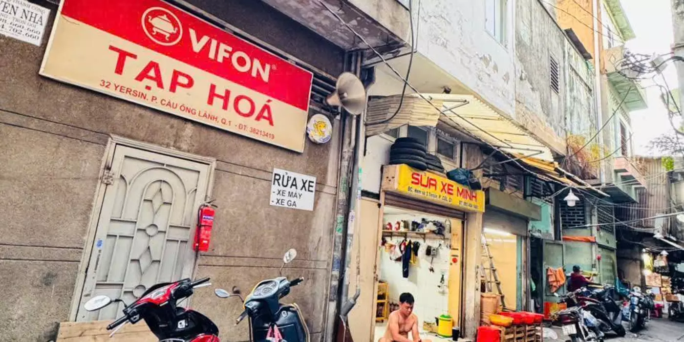 CHỦ 1 ĐỜI XƯA BÁN NHÀ 5 TẦNG MẶT TIỀN HẺM CHỢ Đ.YERSIN, QUẬN 1- DT ĐẸP 4M*20,5M- NH ĐỊNH GIÁ GẦN
