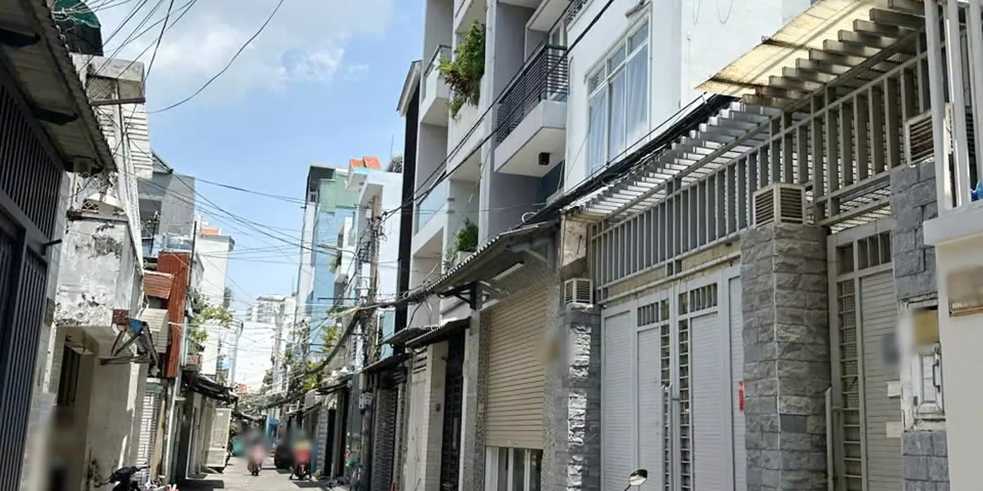 Nhà nát hẻm thẳng 5m 65m2 nở hậu Dương Bá Trạc P1Q8 P.Chánh Hưng
