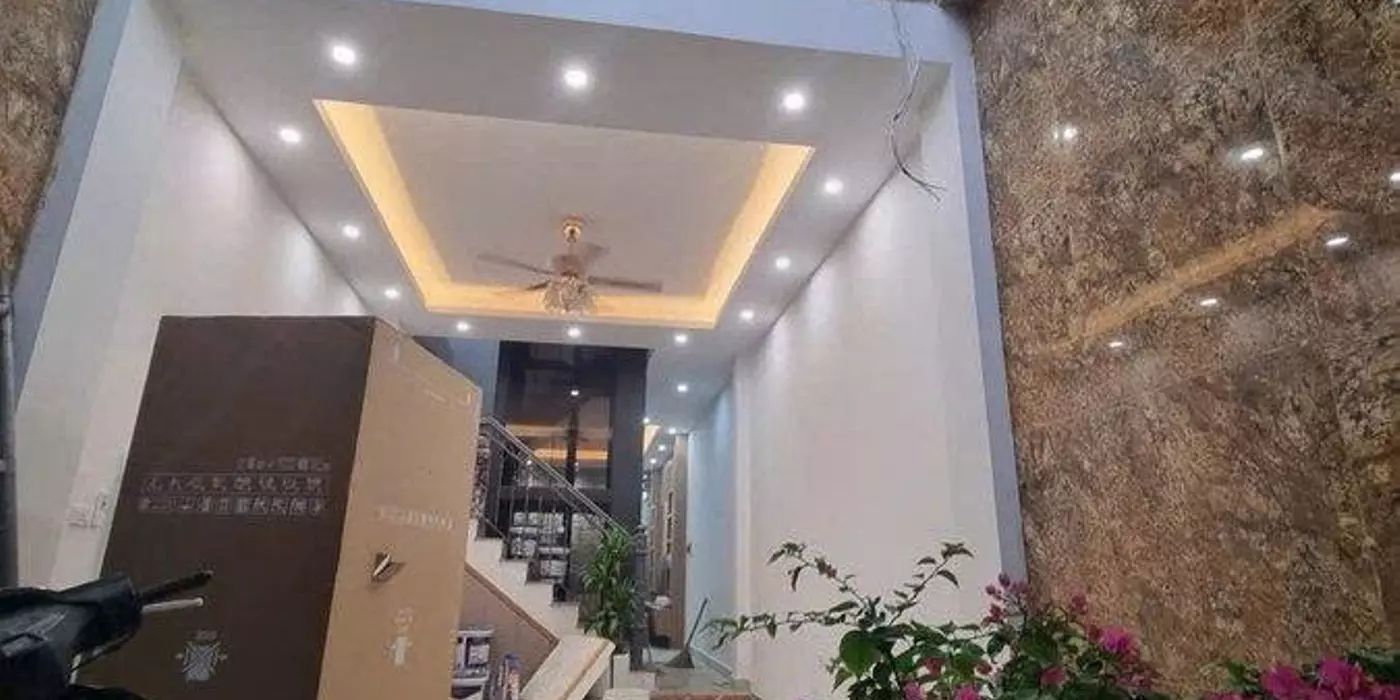 🚀 BÁN NHÀ PHÂN LÔ PHẠM TUẤN TÀI – 5 TẦNG THANG MÁY KÍNH – OTO VÀO NHÀ – 65M2 27 TỶ