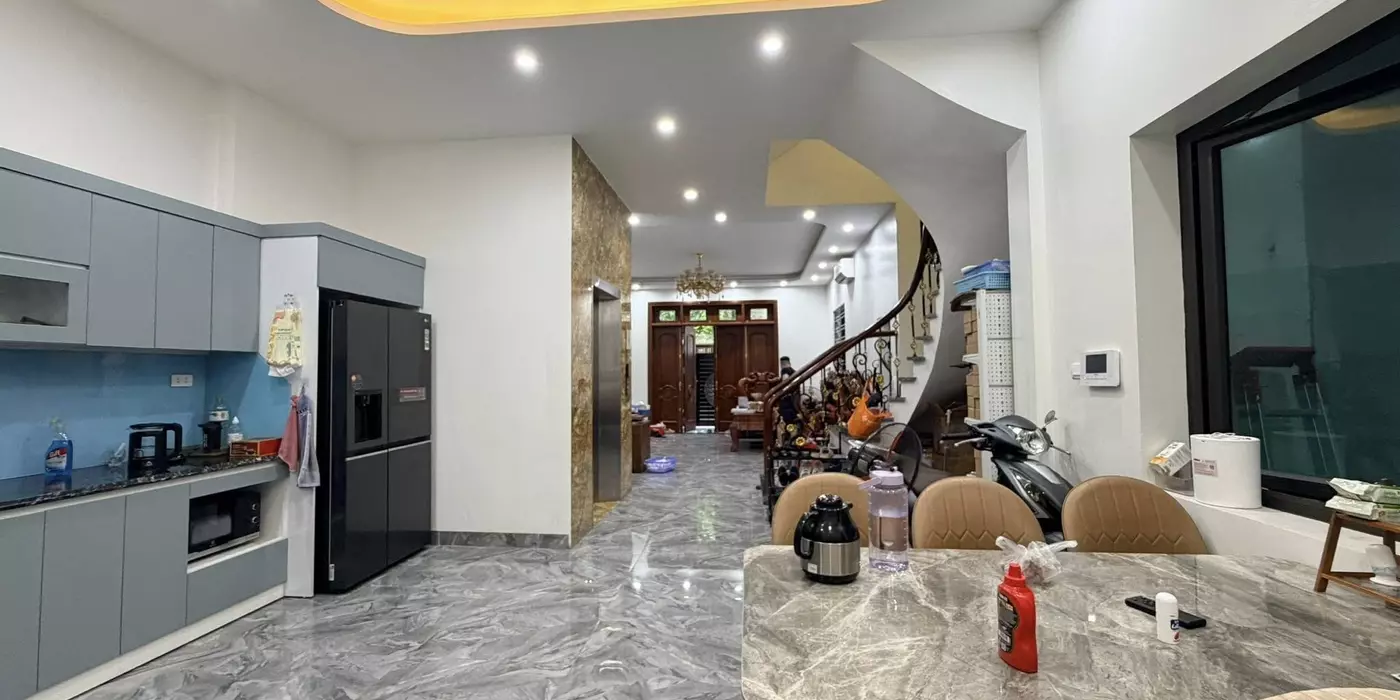 🏠PHÂN LÔ NGUYỄN KHANG - CẦU GIẤY - THANG MÁY - MT 6.5M - GẦN Ô TÔ TRÁNH