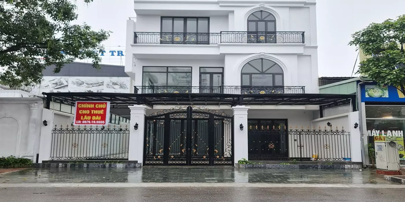 VIP shophouse 77m2 mặt phố chính UB Gia Lâm, công viên hồ điều hòa chỉ 20 tỷ x. Lh 0936098052