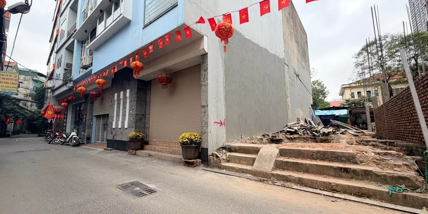 Đức giang,long biên 9 tỷ 60m phân lô ô tô,cần bán chuyển vào nam