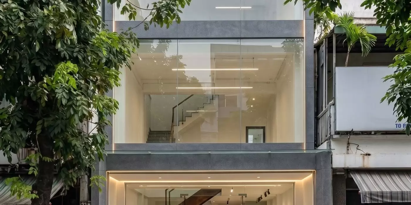 Tiềm năng tăng giá, Bán nhà mặt tiền Phạm Hùng, 130m2, ngang khủng 6m, dòng tiền khủng - 0931172218