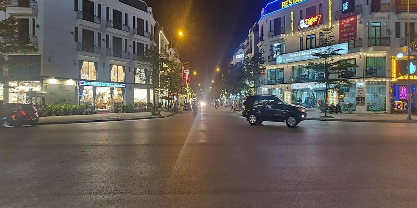 SIÊU PHẨM MẶT PHỐ THÀNH TRUNG Trâu Quỳ, Gia Lâm. 600m2 sàn, mt 6m giá tốt  0392248515