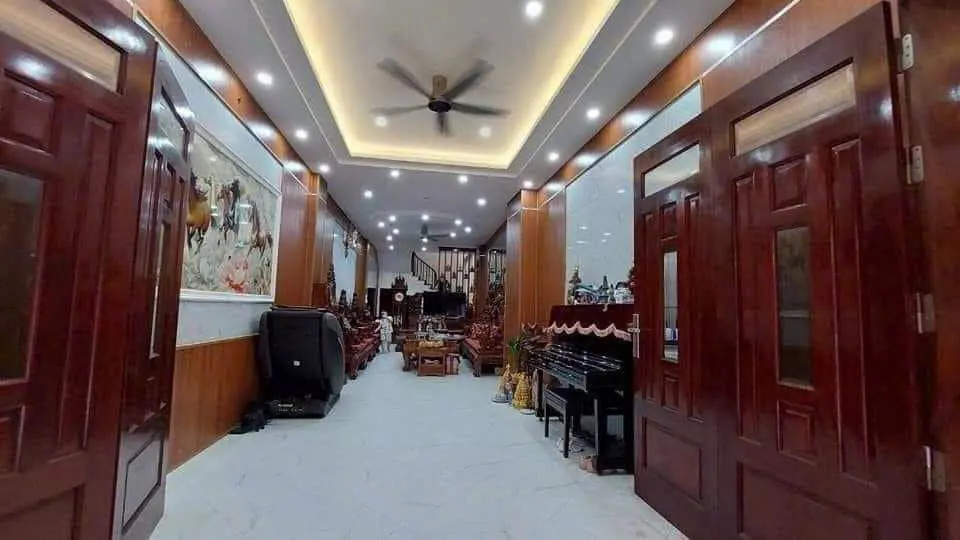 bán nhà riêng 40m 3 tầng chính chủ tại Uy Nỗ