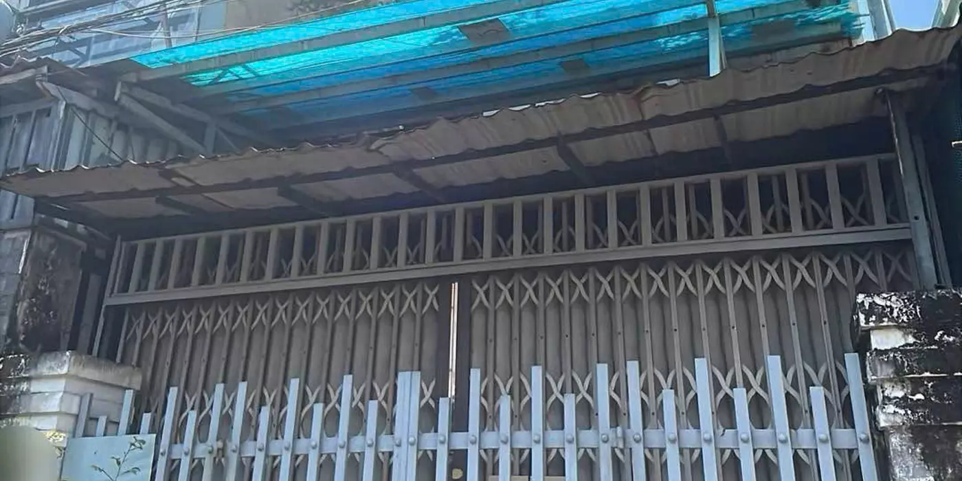 Bán nhà ngay Ngã Tư Gò Mây - Hồ Văn Long - 3 tầng - 50m2(4x12.5m) -  4.2 tỷ