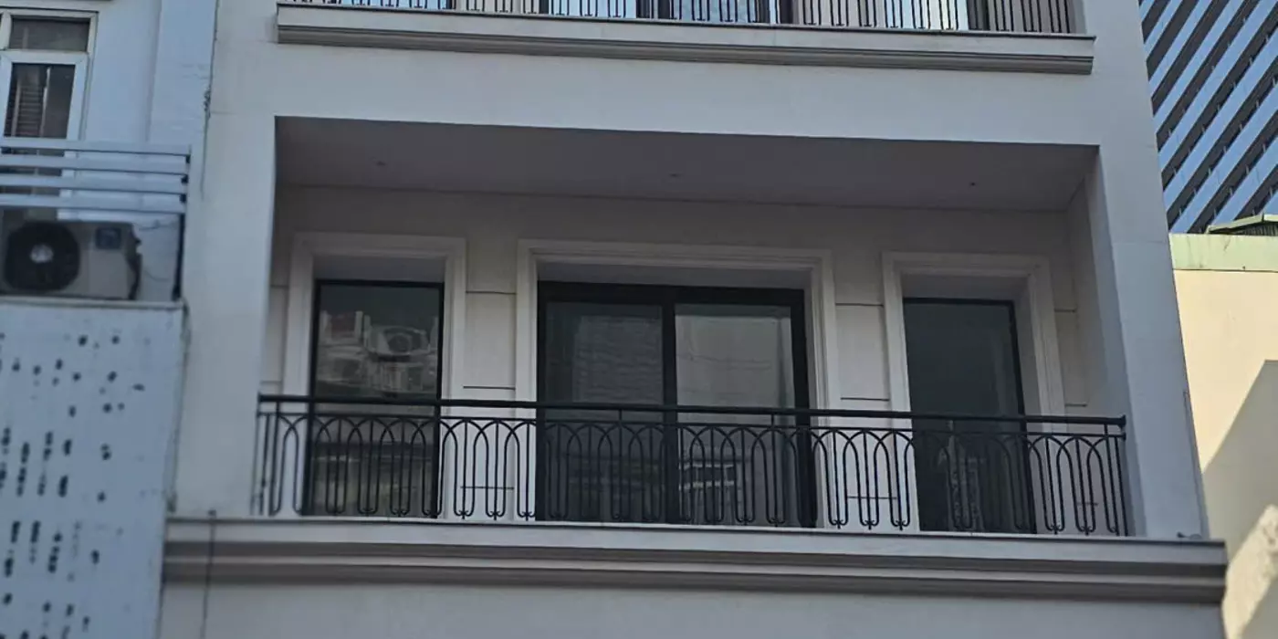Cho thuê nhà, 89m2- 5T, Trần Quốc Hoàn, Phạm Tuấn Tài, Cầu Giấy -27 tr