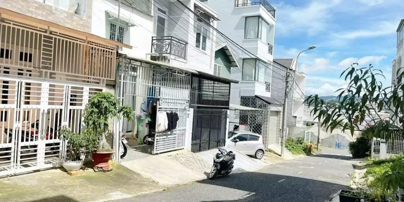 Cho thuê nhà nguyên căn 4 phòng KQH Trần Anh Tông Đà Lạt 12 triệu