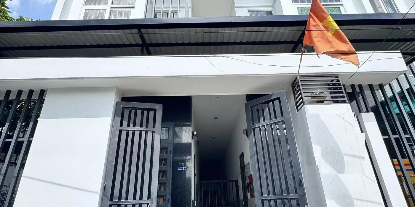 Bán Tòa nhà 5 Tầng - Hẻm 6m Thống Nhất, DT:  9x22m,  28 PN, HĐT 100 triệu, chỉ 22,9 tỷ.
