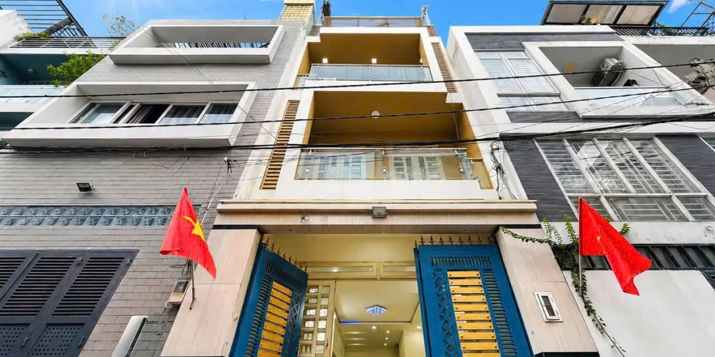 Nhà 4 tầng Hiệp Bình Phước - Hàng xóm KDC Hồng Long - Xe hơi đậu đổ ngày đêm