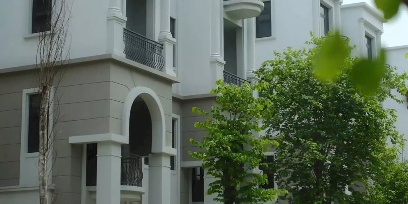 NHỈNH 13.x TỶ CƠ HỘI SỞ HỮU CĂN BIỆT THỰ SONG LẬP  HIẾM HOI TẠI VỊ TRÍ COMPOUND KHÉP KÍN VỊNH XANH