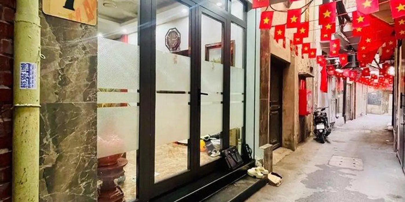 30m ra phố Tôn Đúc Thắng, nhà 30m x 4 tầng, giá chưa đến 9 tỷ