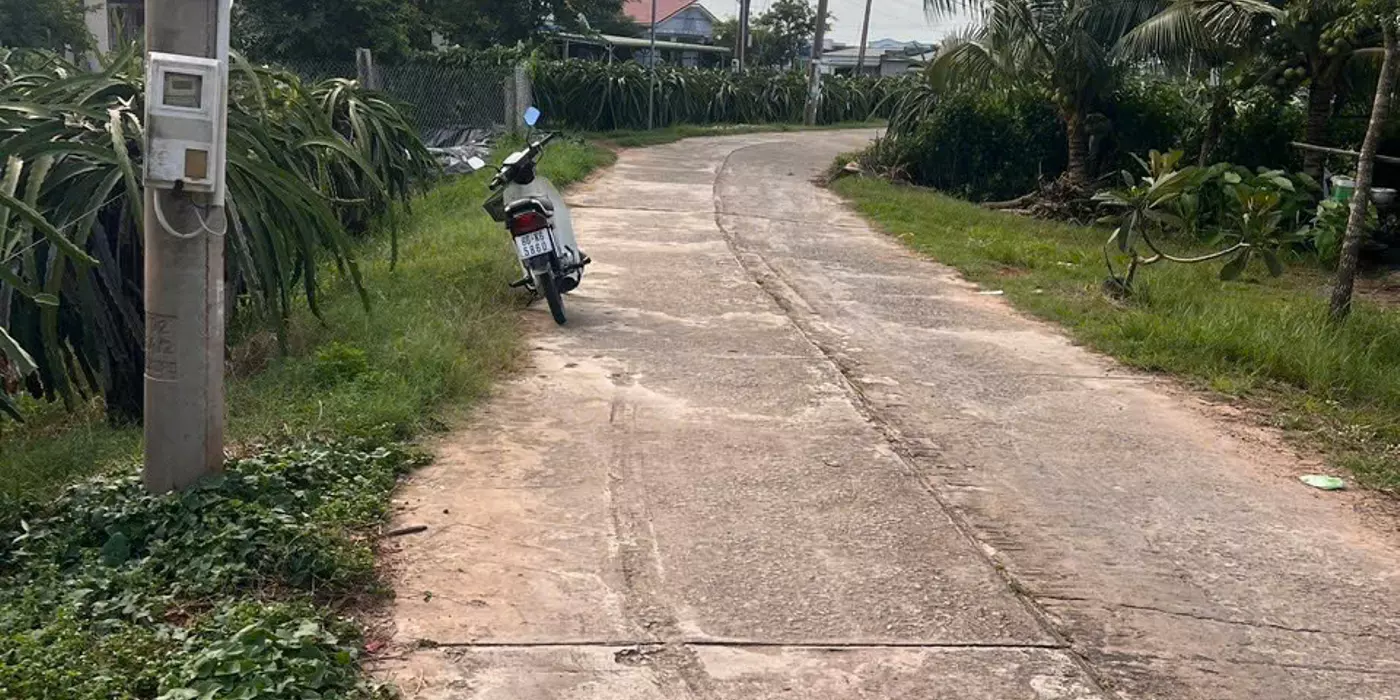 Đất ngộp 1249m2 đất hẻm cầu treo DT 712, Tân Thuận, Hàm Thuận Nam 600Tr