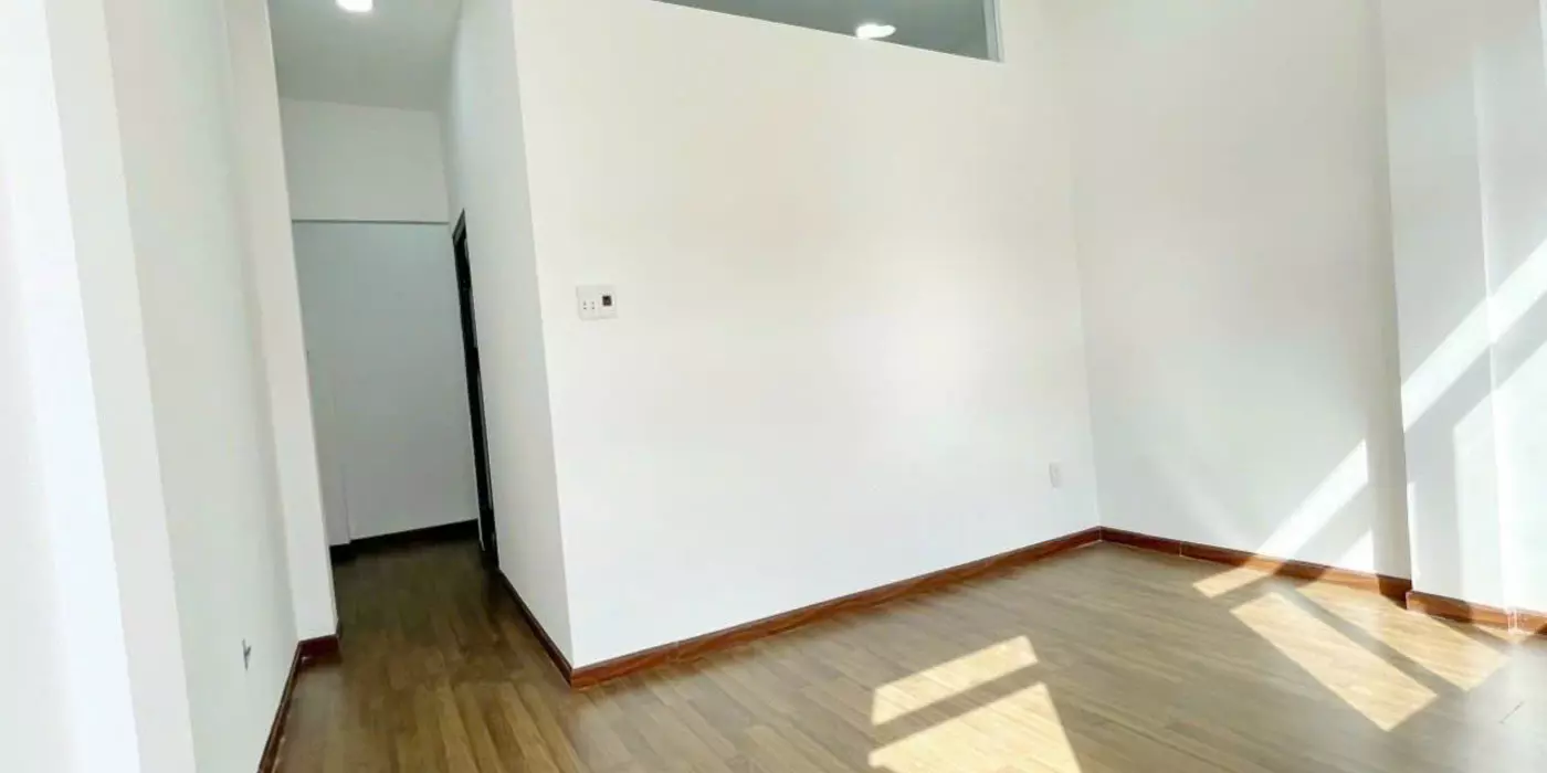 Nhà hẻm mới đẹp, kế hẻm xe hơi