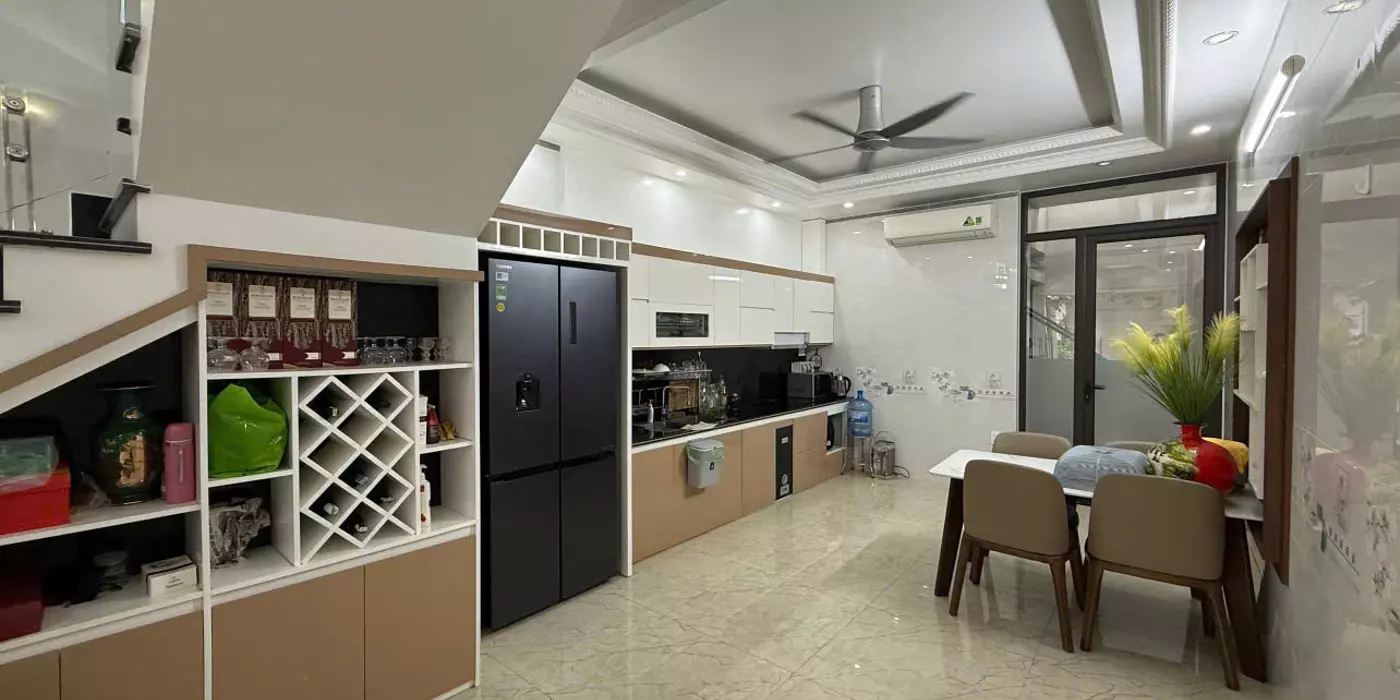 BÁN NHÀ 4 TẦNG TUYẾN 2 NGÔ GIA TỰ – FULL NỘI THẤT