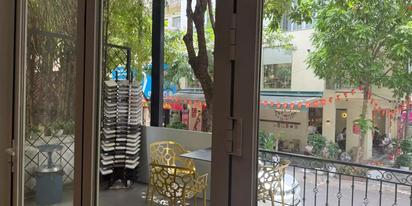 BIỆT THỰ GÓC KĐT TRUNG HÒA NHÂN CHÍNH DT 310M² - MT 32M – 2 MẶT PHỐ – DÒNG TIỀN 8.000 USD/THÁNG