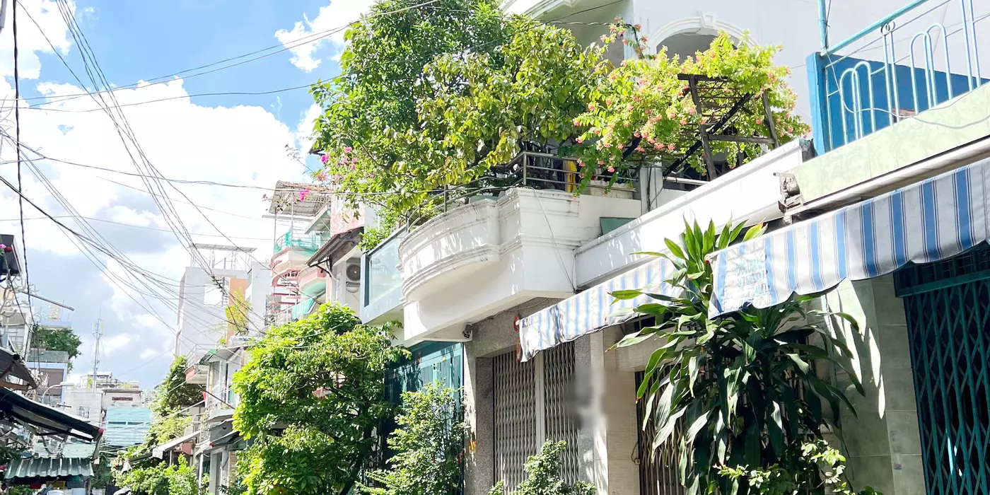 Nhà 3 tầng mặt tiền đường nội bộ 8m sát bờ kè đường Hưng Phú P9Q8. Giá: 7.38 tỷ