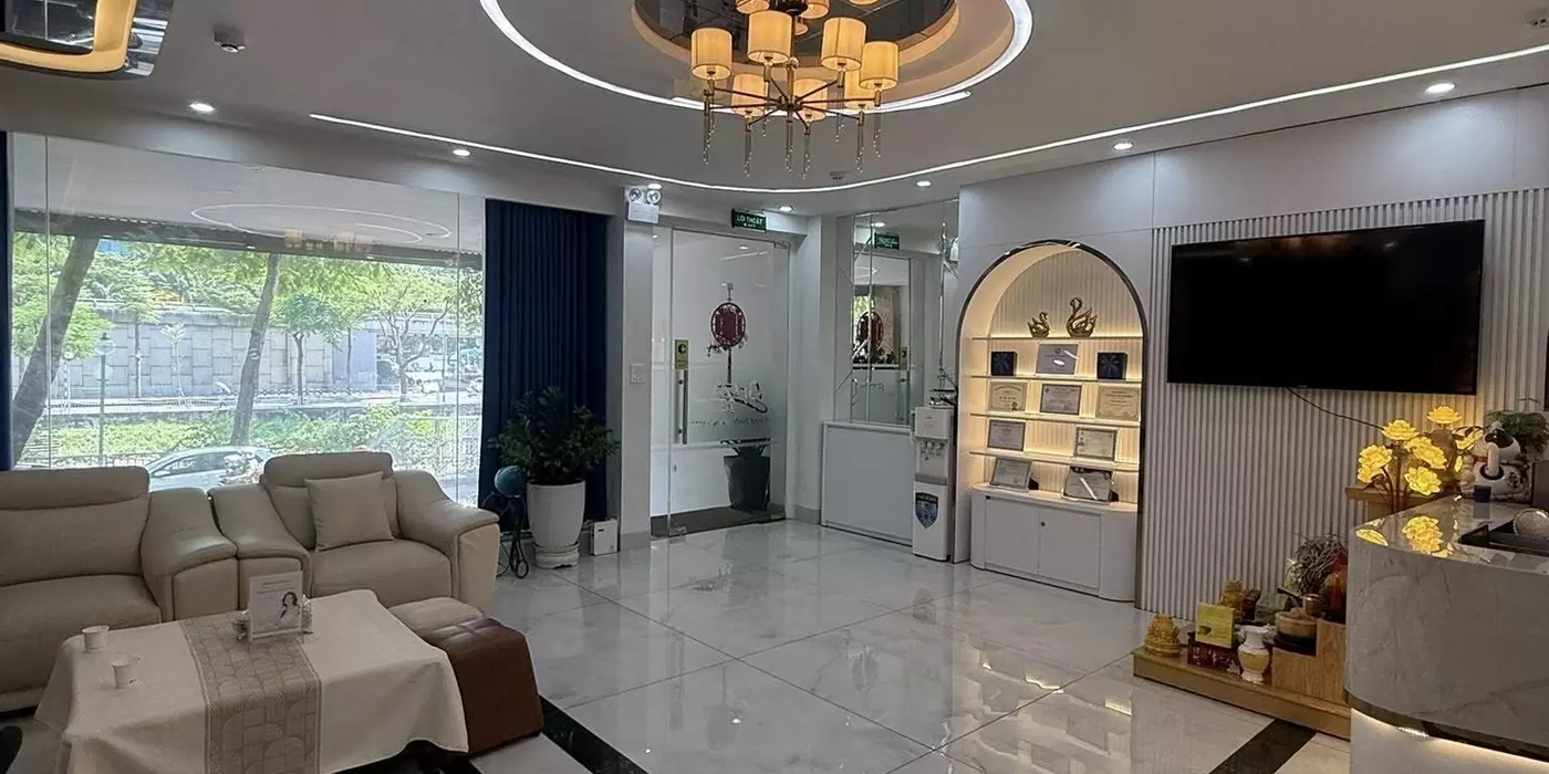 TÒA VĂN PHÒNG MẶT PHỐ QUAN HOA DT 150M² - MT 7M - 9 TẦNG THANG MÁY - KINH DOANH SẦM UẤT