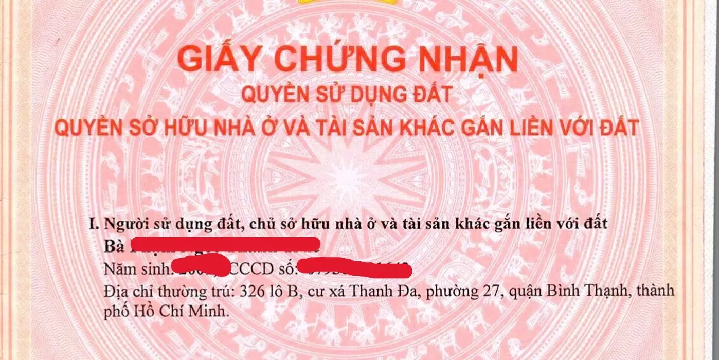 Vị trí đất nằm ngay khu dân cư đông đúc, giao thông thuận tiện, rất thích hợp cho anh chị mua để