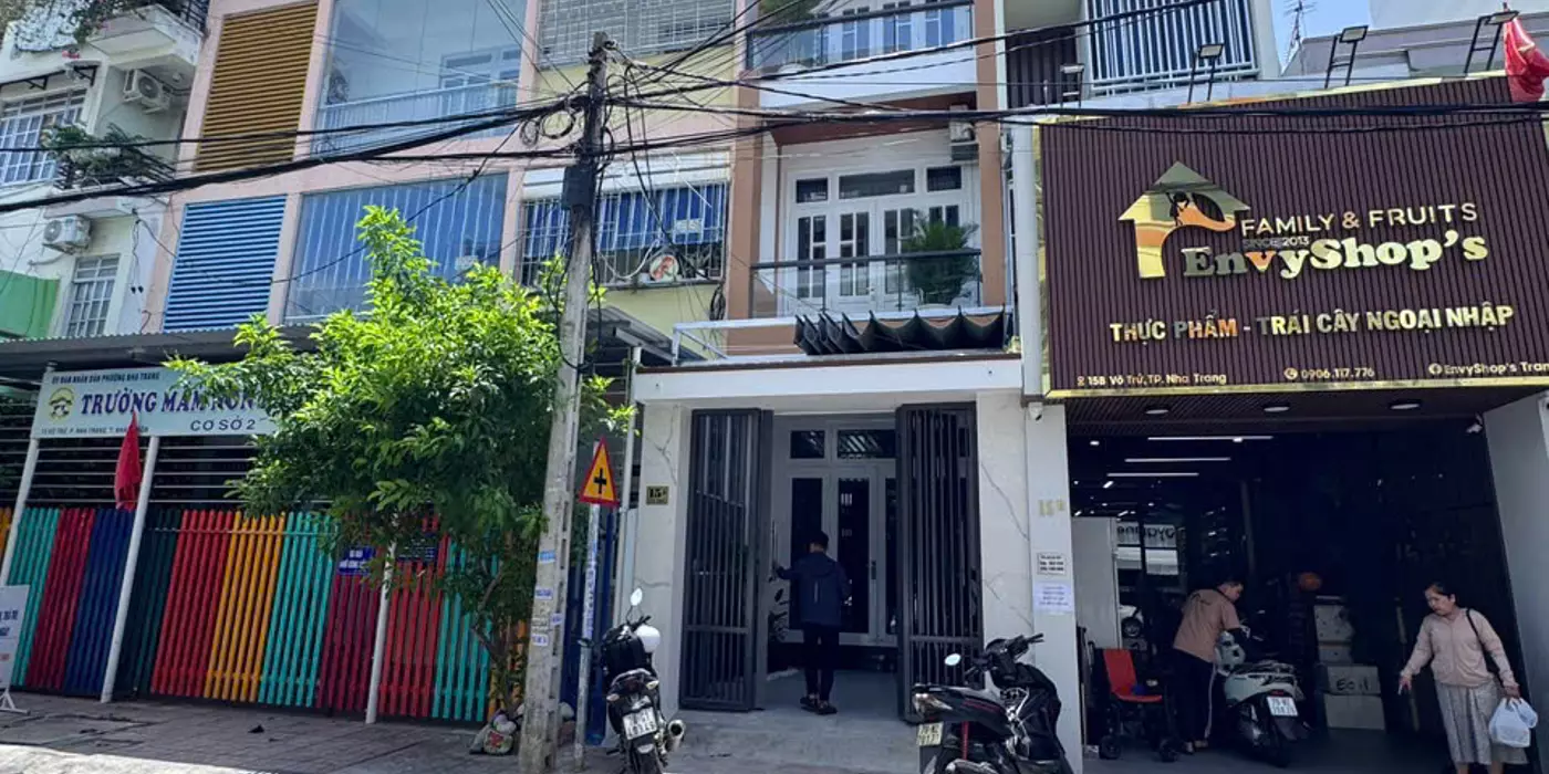 NHÀ NGAY KHU BÀN CỜ MẶT TIỀN VÕ TRỨ VỪA Ở VỪA KINH DOANH, TTTP NHA TRANG.