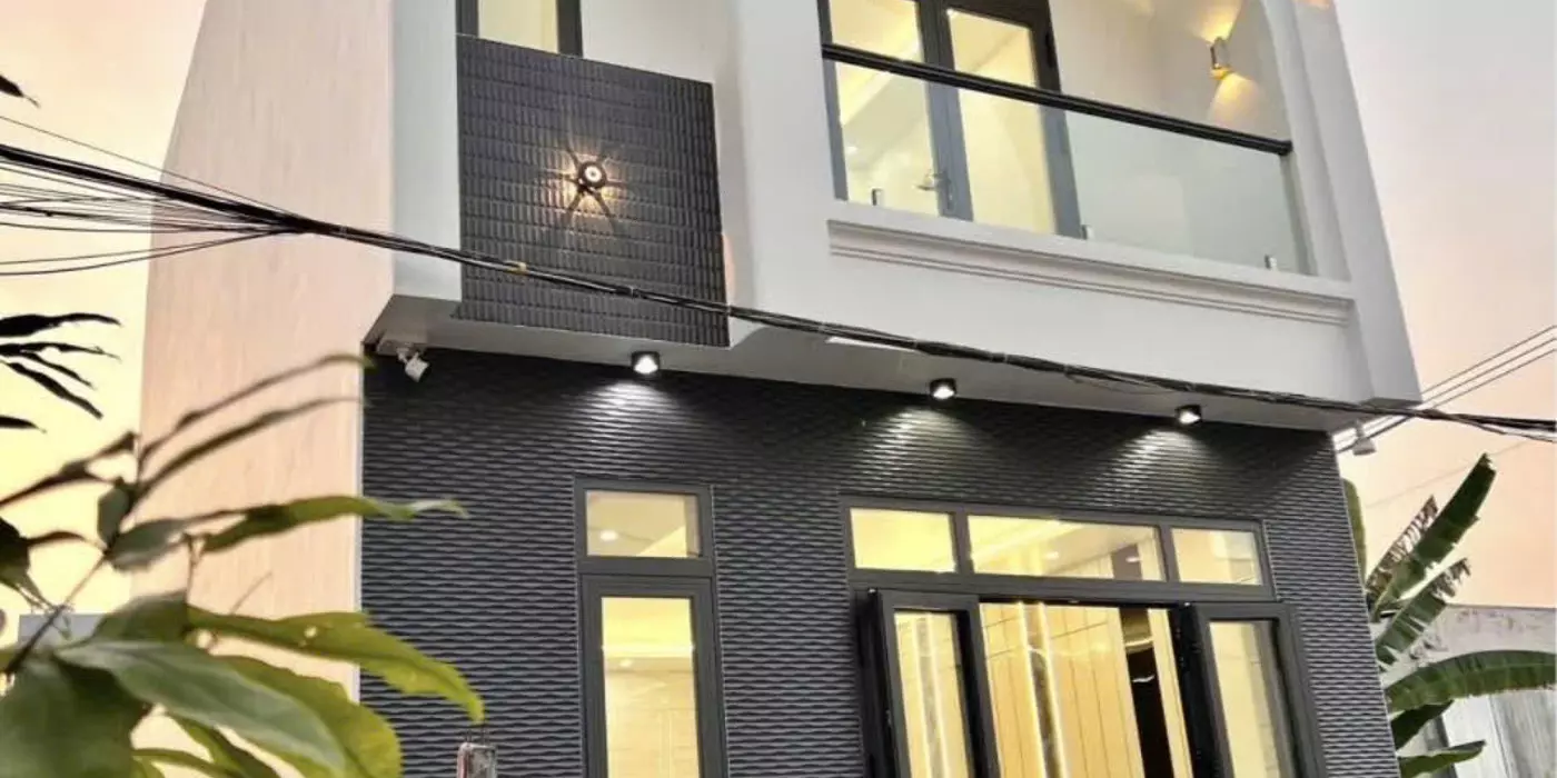 BÁN GẤP nhà 1 trệt 1 lầu, 120m2, SHR, tại Thủ Dầu Một, Bình Dương.