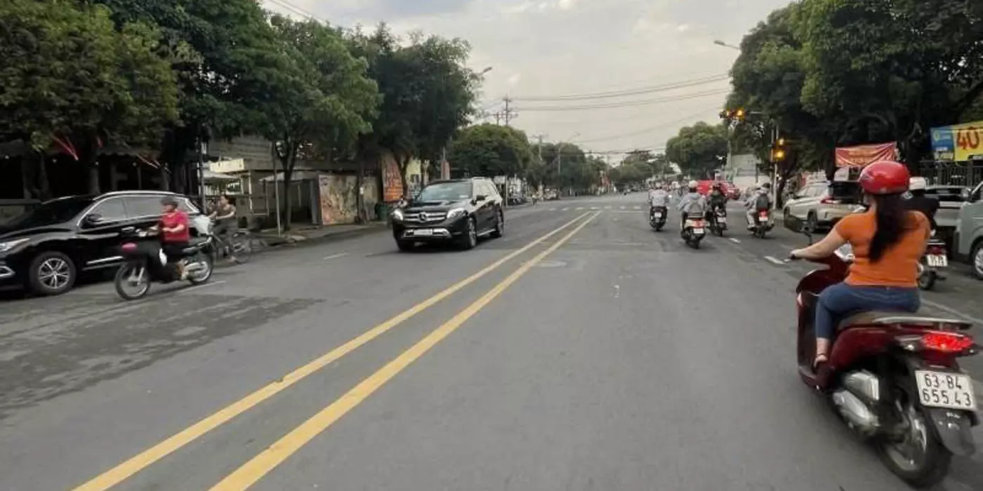 Bán nhà Mặt tiền Chế Lan Viên - ngay Lưu Chí Hiếu. 4,3x20m, 3 Tầng, Sổ A4, 5PN, 13,5 Tỷ.