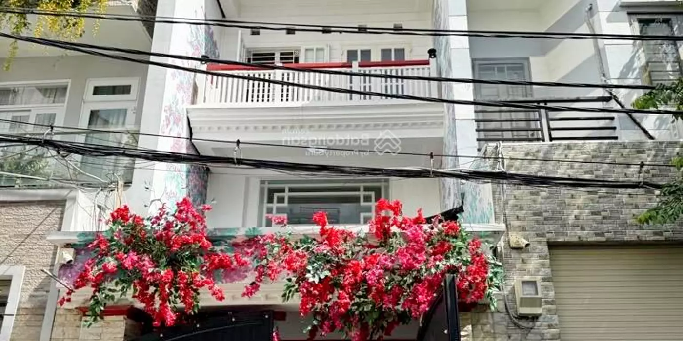 Bán nhà mặt tiền Bùi Minh Trực, ngang 4m, xe hơi ngủ, tặng nội thất 3 tỷ, 1 bước ra chợ