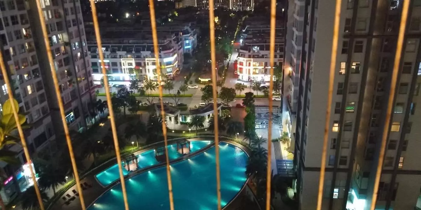 NHỈNH 7 TỶ- CHUNG CƯ VINHOME GARDENIA -80M2 - 2 NGỦ - 2 WC - FULL NỘI THẤT - VIEW BỂ BƠI