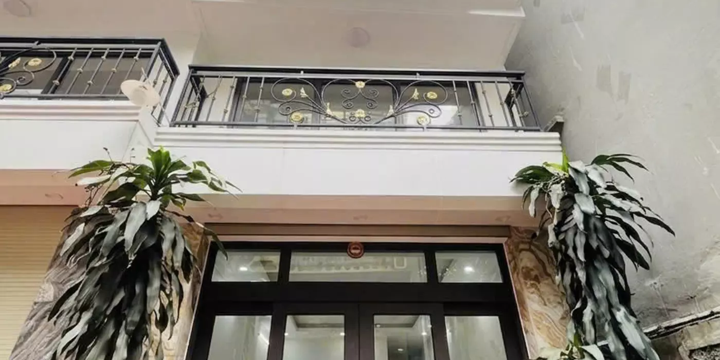 BÁN NHÀ 5 TẦNG, DT 37M² – NHÀ GẦN NHƯ MỚI, THIẾT KẾ HIỆN ĐẠI – TỨ HIỆP, YÊN SỞ, HÀ NỘI NHỈNH 7 TỶ