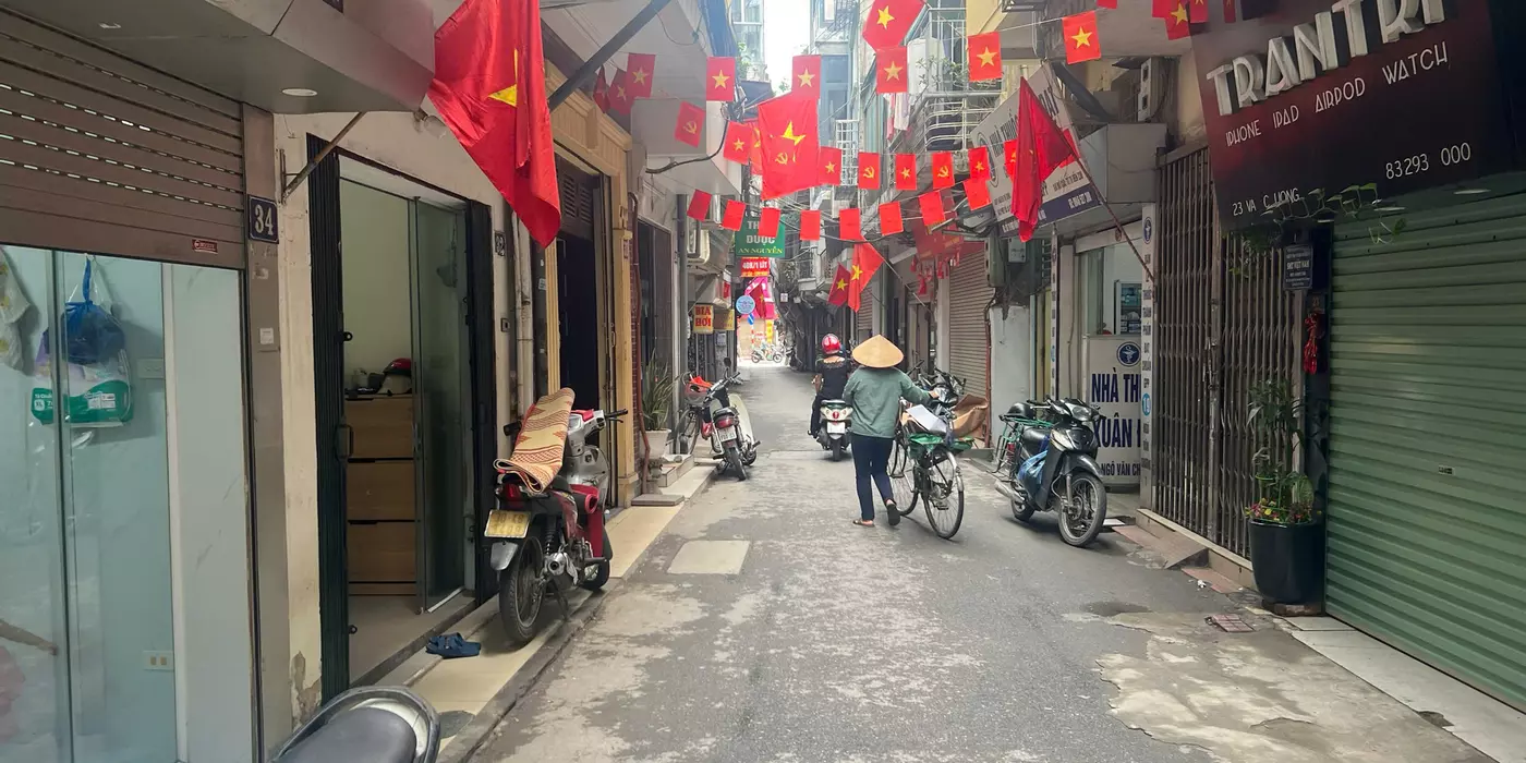 PHẢI THẬT NHANH THÌ MAY RA MỚI CÒN - CÁCH MẶT PHỐ TÔN ĐỨC THẮNG 40m