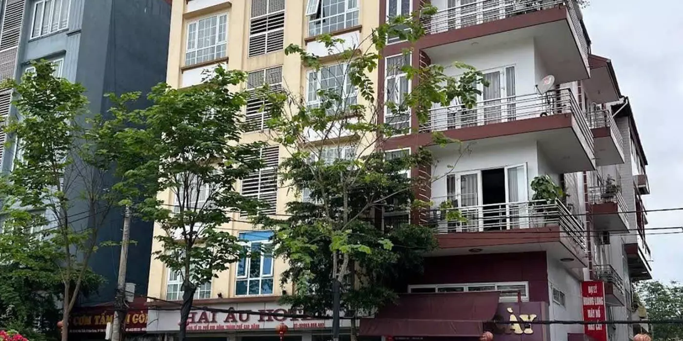 CHÍNH CHỦ BÁN 2 TÒA KHÁCH SẠN 10 TẦNG VỊ TRÍ ĐẸP NHẤT MẶT PHỐ ĐI BỘ KIM ĐỒNG CAO BẰNG