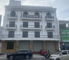 Cho thuê tầng 1,2,3 làm văn phòng diện tích 1 sàn : 360m2 ( Picenza Đồng Bẩm Thái Nguyên)