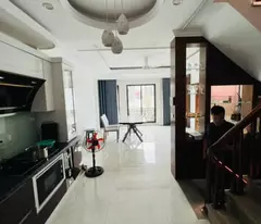 Nhà mặt ngõ cách Hoa Bằng 25m, diện tích 38.4m² x 6 tầng, mặt tiền 4.76m