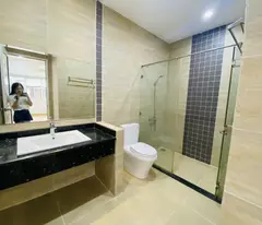 Cho thuê nhà - văn phòng hẻm 7m Sư Vạn Hạnh, cách Vạn Hạnh mall 250m, 400m2, 4 tầng. Thương lượng