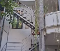 Bán Đất Tặng Nhà 3 Tầng Cũ 13,2 Tỷ Đống Đa Thịnh Quang.70m2 MT 4,2m Ô Tô Vào Nhà.